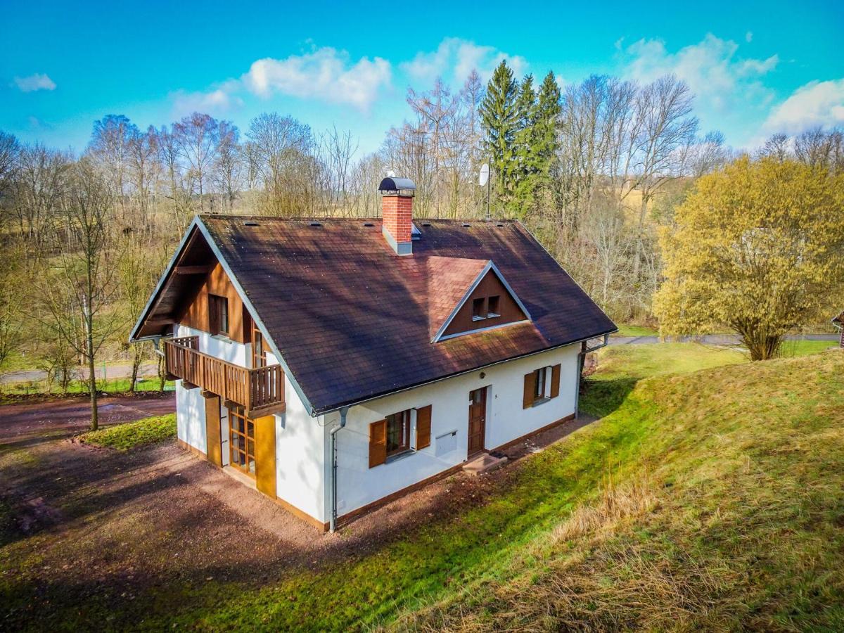 Cozy Chalet Near Ski Area In Javornik Rudník Esterno foto